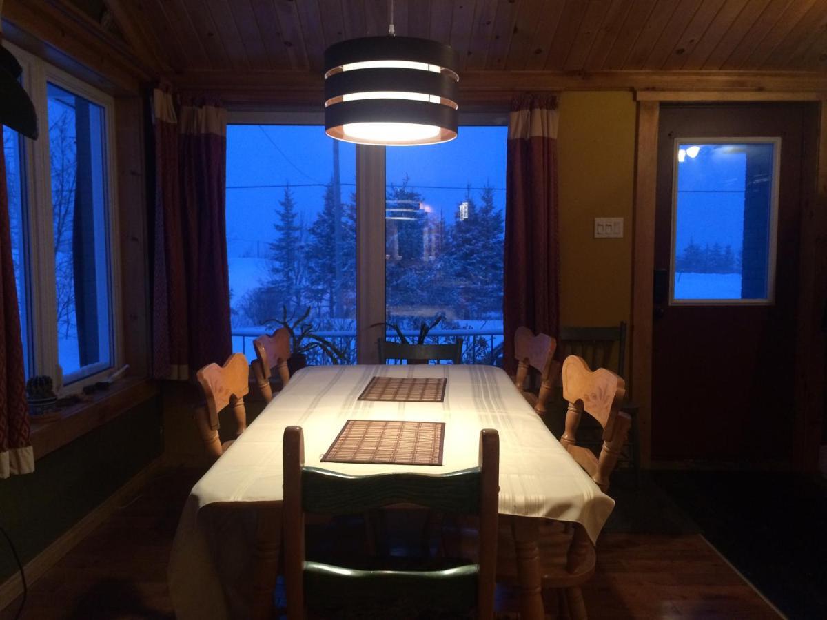 Maison Bleue Sainte Anne-des-Chênes Zimmer foto